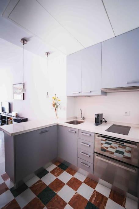 Atico Con Terraza Privada Cerca De La Catedral Apartment Seville Luaran gambar