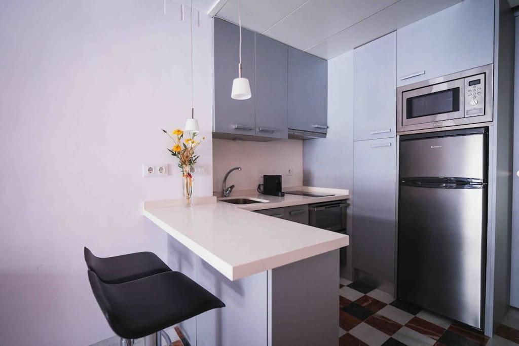 Atico Con Terraza Privada Cerca De La Catedral Apartment Seville Luaran gambar