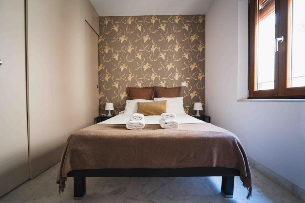 Atico Con Terraza Privada Cerca De La Catedral Apartment Seville Luaran gambar