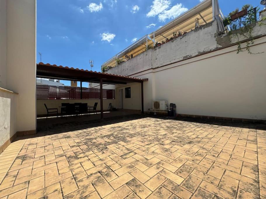 Atico Con Terraza Privada Cerca De La Catedral Apartment Seville Luaran gambar