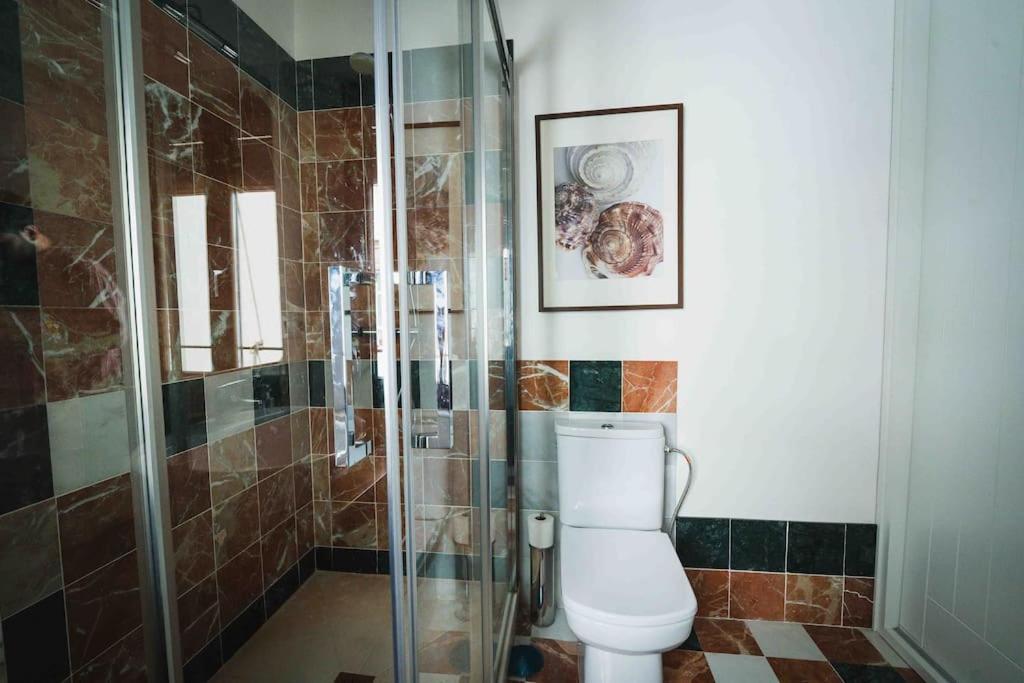 Atico Con Terraza Privada Cerca De La Catedral Apartment Seville Luaran gambar