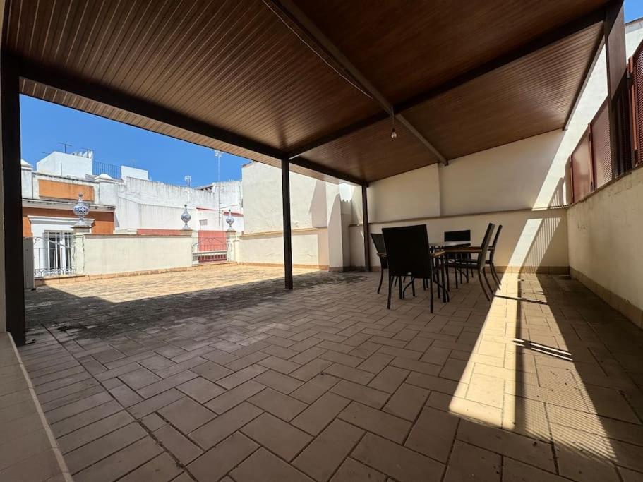 Atico Con Terraza Privada Cerca De La Catedral Apartment Seville Luaran gambar